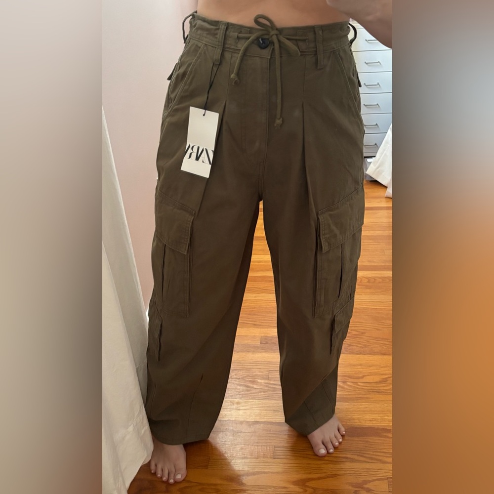 NEW Zara Cargo Pants - Olive green